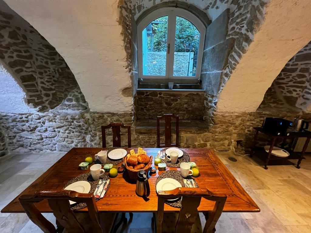 Bed and Breakfast Sci Les Remparts De Mirepoix à Mirepoix  Extérieur photo